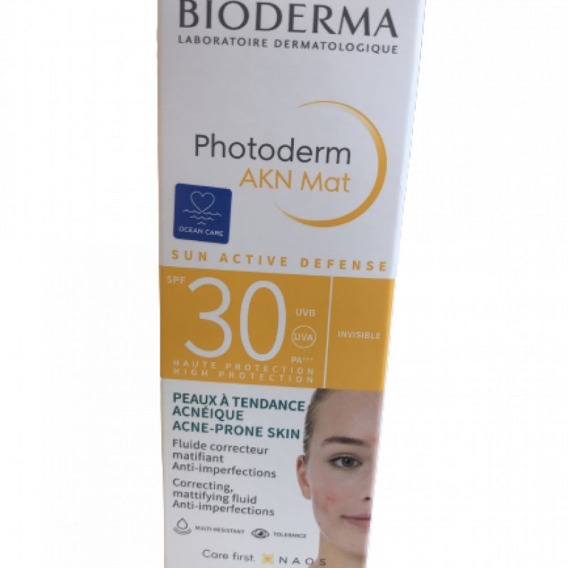 BIODERMA - SUN ACTIVE DEFENSE - Photoderm AKN Mat 30+ invisible (peaux à tendance acnéique)